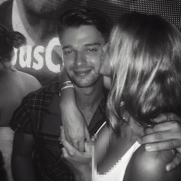 Patrick makin mesra dengan sang kekasih © Instagram.com/Abbycamphion