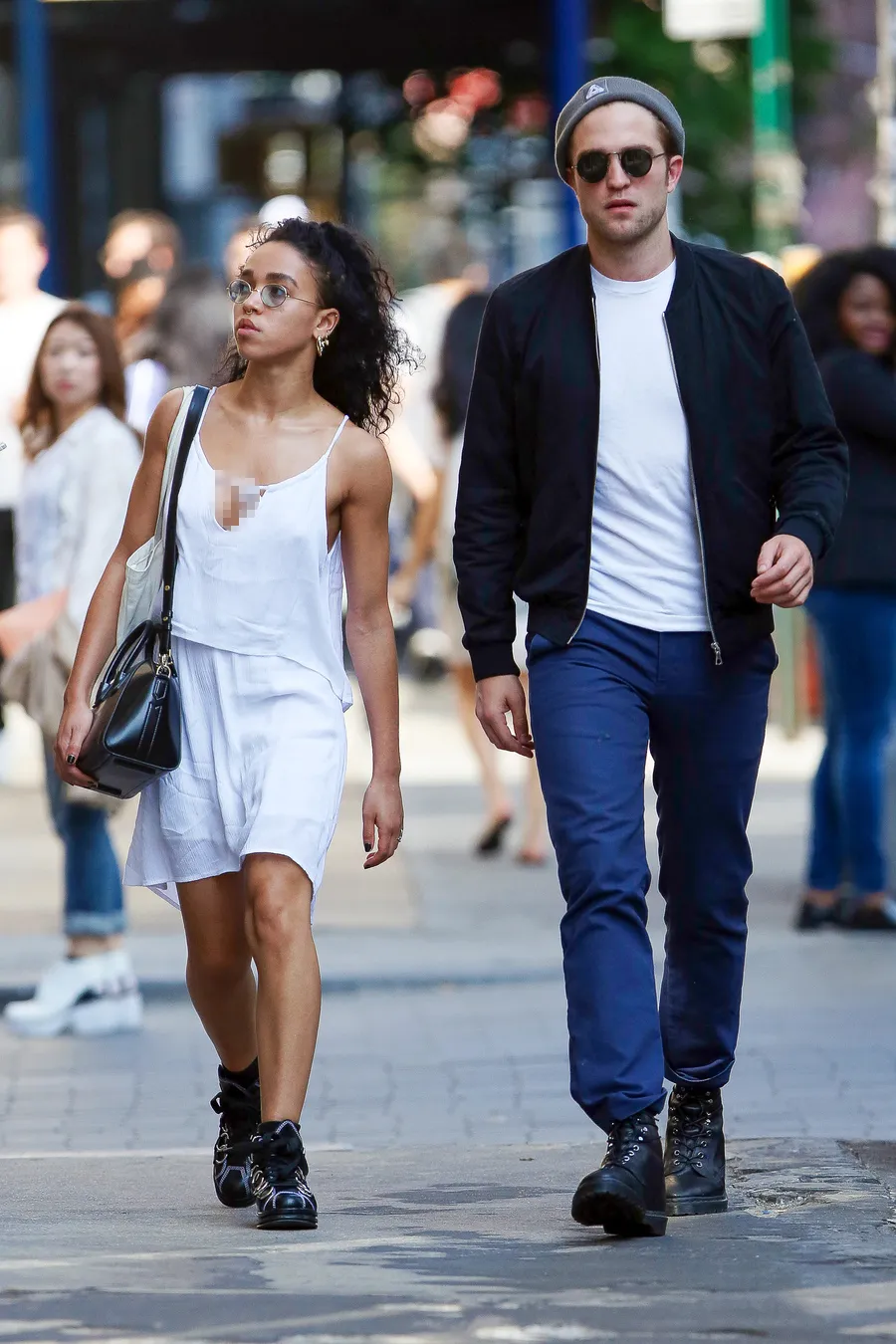 Akankah Twigs dan Pattinson mengakhiri hubungan mereka? © Splashnews.com