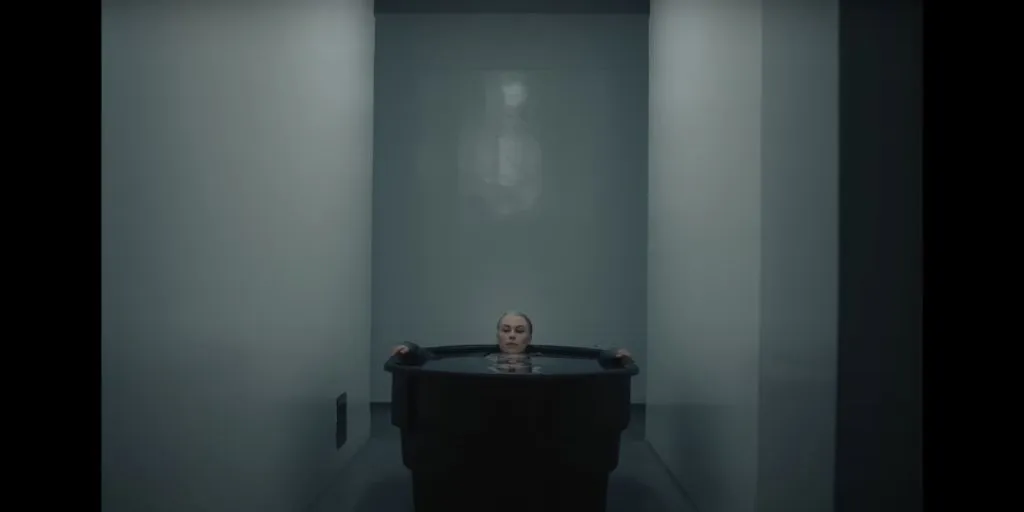 Phoebe Bridgers - I Know The End