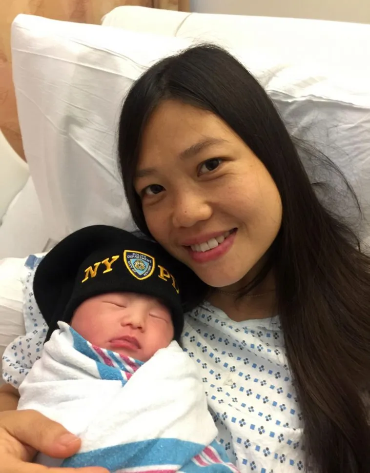 Pei Xia Cen, janda 3 tahun yang melahirkan anak perempuan dari sperma suami yang dibekukan © viral4real.com