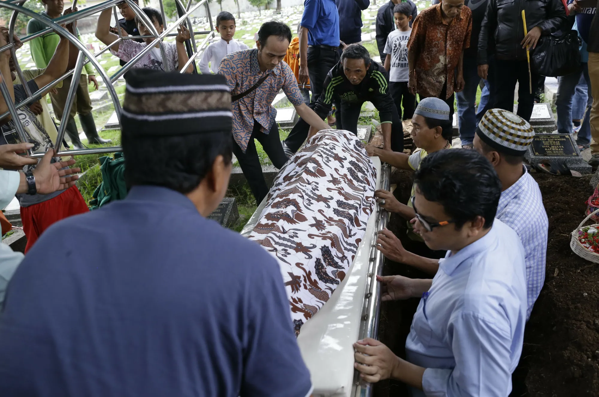 Sosok Yang Senang Menghibur