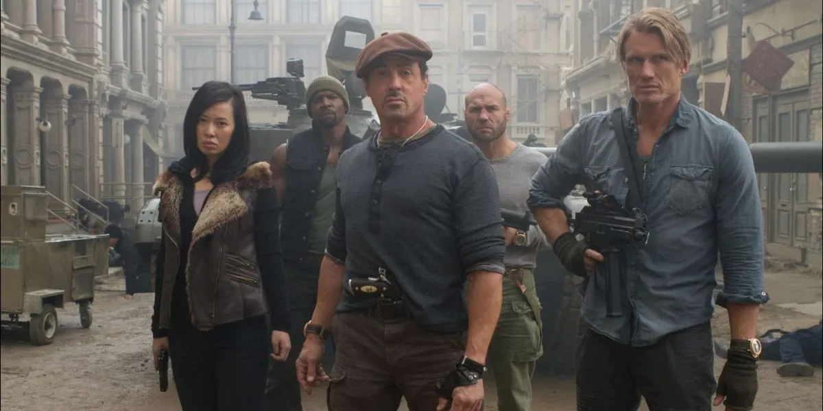 Para Pemeran yang Ada di Film THE EXPENDABLES 2 (Credit: imdb.com/title/tt1764651)