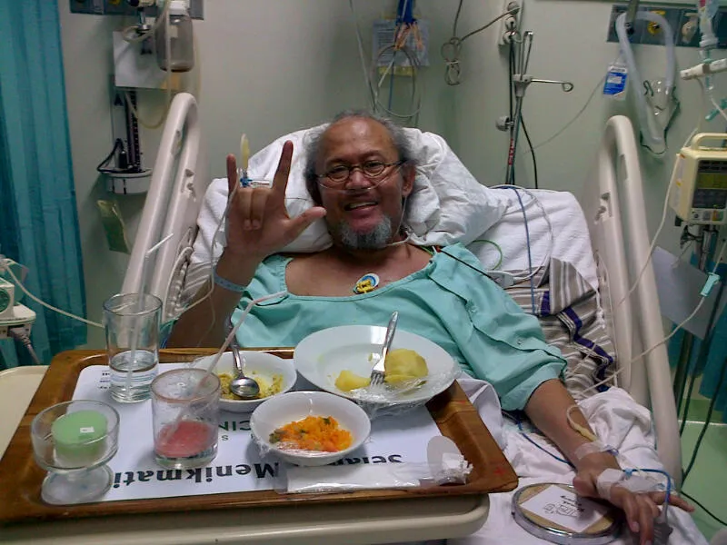 Sakit, Pepeng masih antusias bicara soal bisnis kacang dan kaos yang ditekuninya