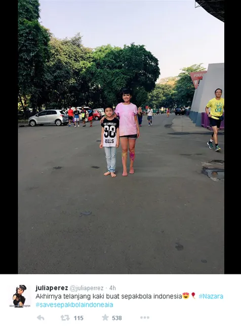 Jupe telanjang.... kaki! @ twitter.com/juliaperrez