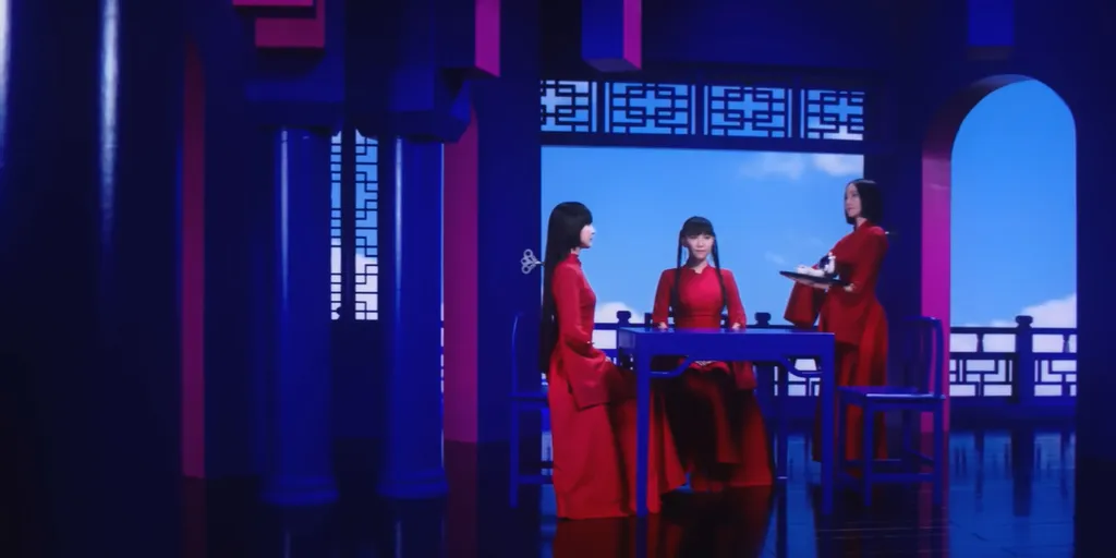 Perfume - Spinning World dan Terjemahan Bahasa Inggris