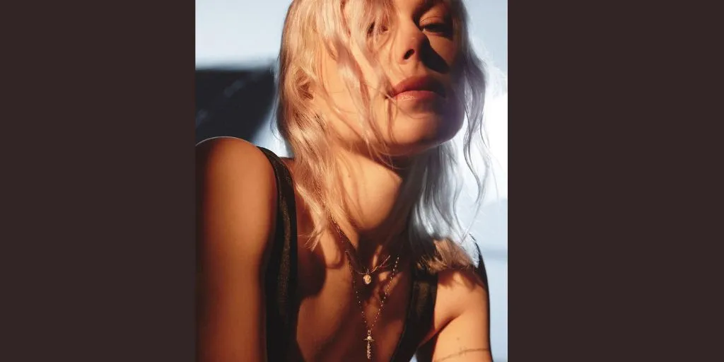 Phoebe Bridgers - Scott Street