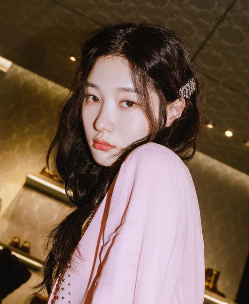 Jung Chaeyeon Jalani Operasi Besar Akibat Kecelakaan / (Credit: instagram.com/j_chaeyeoni)