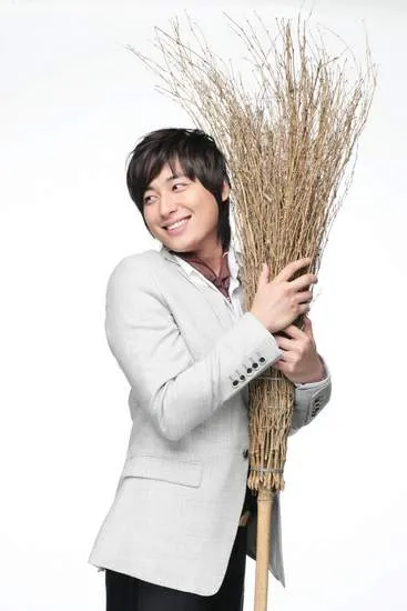 Hwang Dong Gyu (Lee Ji Hoon) Hello Miss 