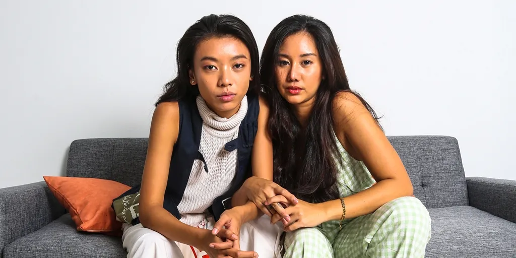 15 Portraits of Chika Kinsky and Yumi Kwandy who Openly Admit Being Same-Sex Couple, Initially Afraid of Criticism - Turns Out Flooded with Support