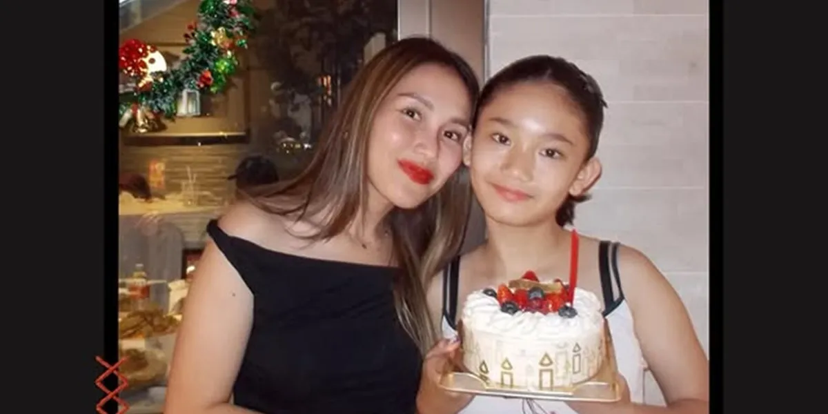 7 Photos of Ayu Ting Ting Celebrating Bilqis' 12th Birthday Simply and Meaningfully