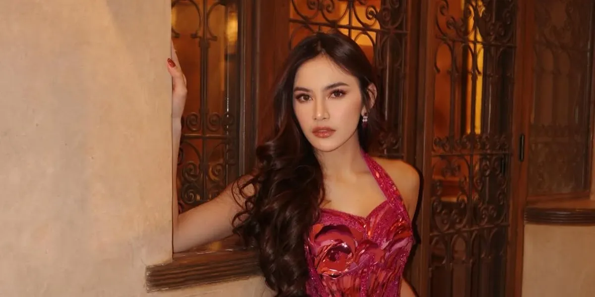 7 Photos of Mahalini Appearing Elegant in Various Dresses, Perfect as Party Outfit Inspiration