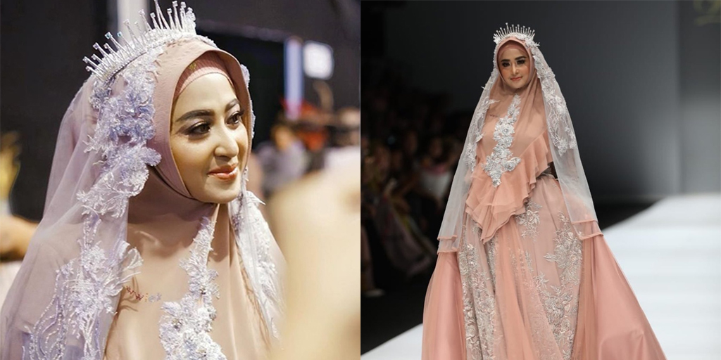 7 Stunning Portraits of Dewi Perssik Wearing Muslim Attire at Jakarta Fashion Week 2020