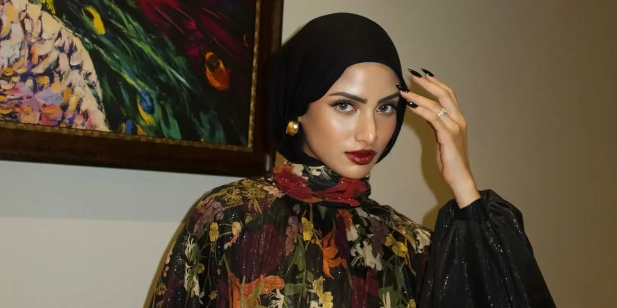 7 Portraits of Mira Agile's Outfits with Bold Style, Can Be Inspiration for Hijab-Wearing Women