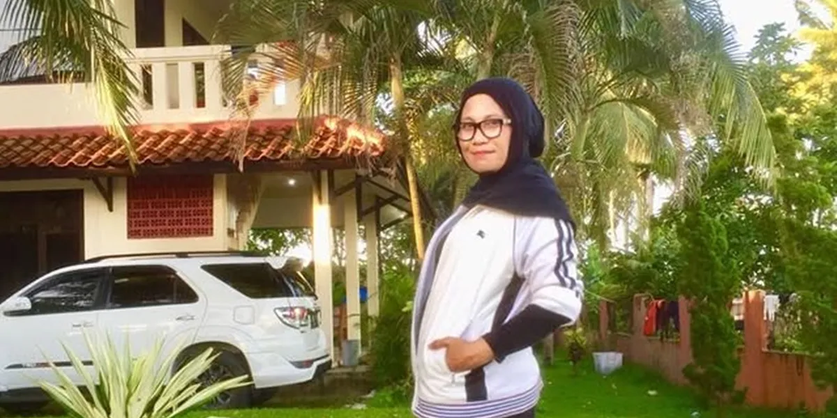 7 Photos of Nursyah's House Terrace, the Mother of Indah Permatasari Full of Green Plants