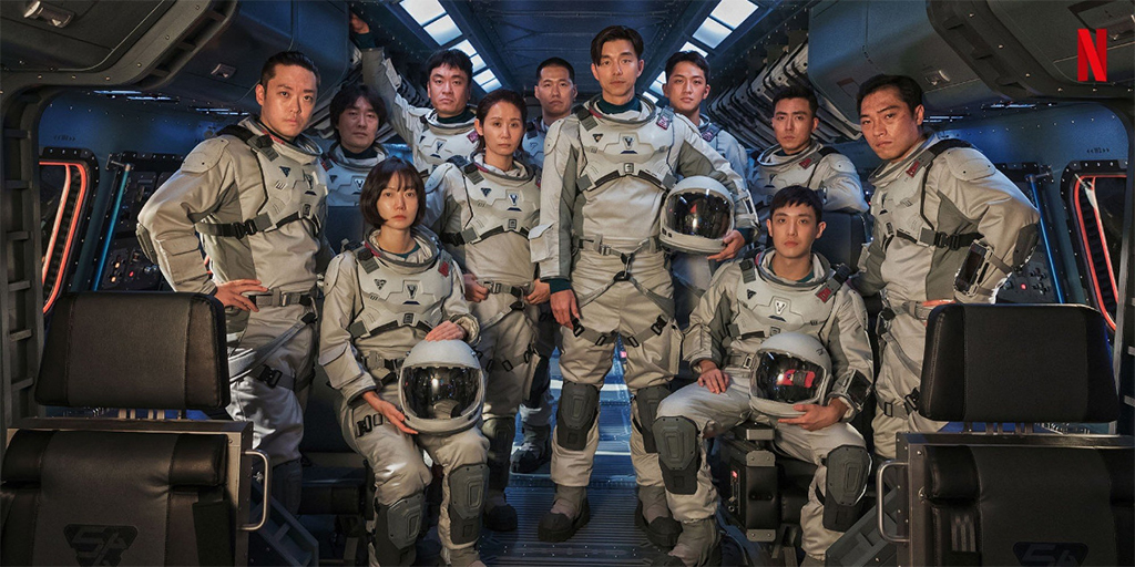 7 Latest Portraits of Gong Yoo and Friends' Adventures to the Moon in Korean Drama 'THE SILENT SEA'