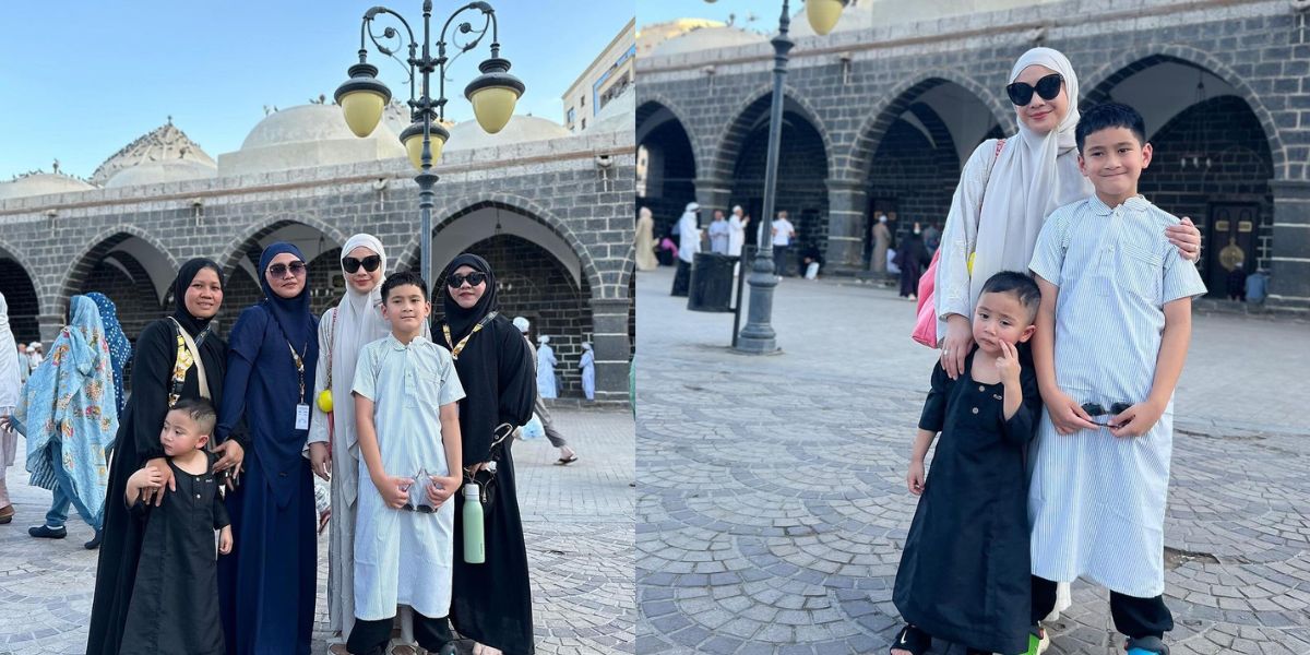 8 Portraits of Raffi Ahmad's Family Performing Umrah, Rafathar in a Wheelchair