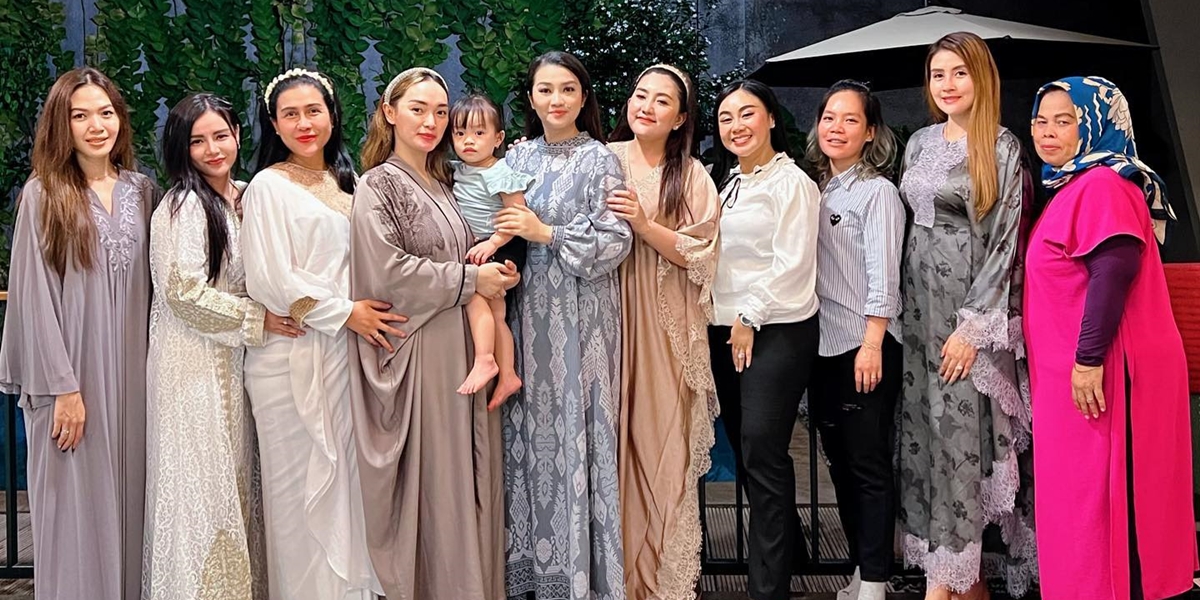 8 Fun Moments of Zaskia Gotik, Fitri Carlina, & Ratu Meta's Iftar with Fellow Artists