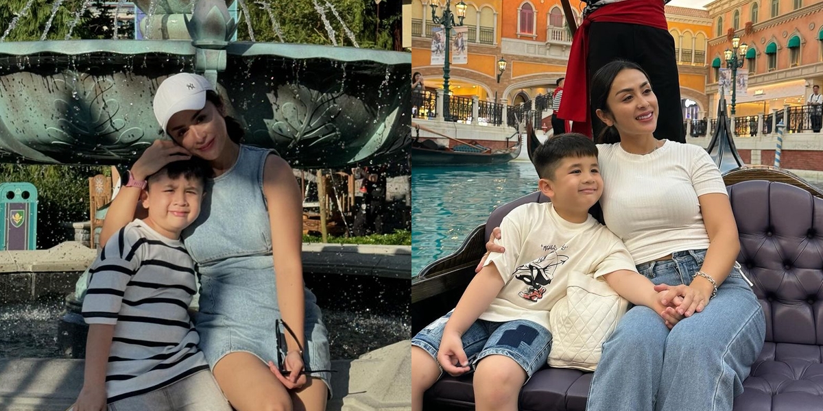 8 Portraits of Selvi Kitty's Vacation to Hong Kong with Her Only Child, Having Fun at Disney Land - Also Explored Macau River