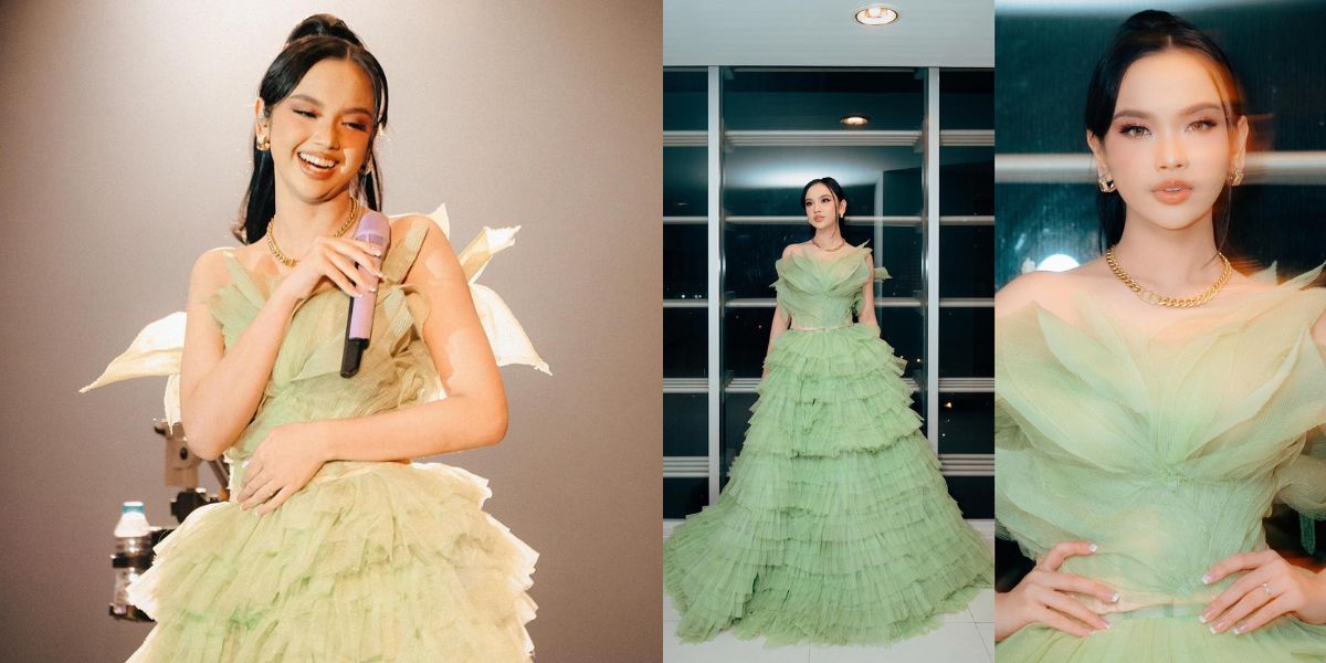 8 Pictures of Lyodra Ginting Wearing a Dress Similar to Tinkerbell, Like a Goddess Spreading Fairy Dust to the Audience!