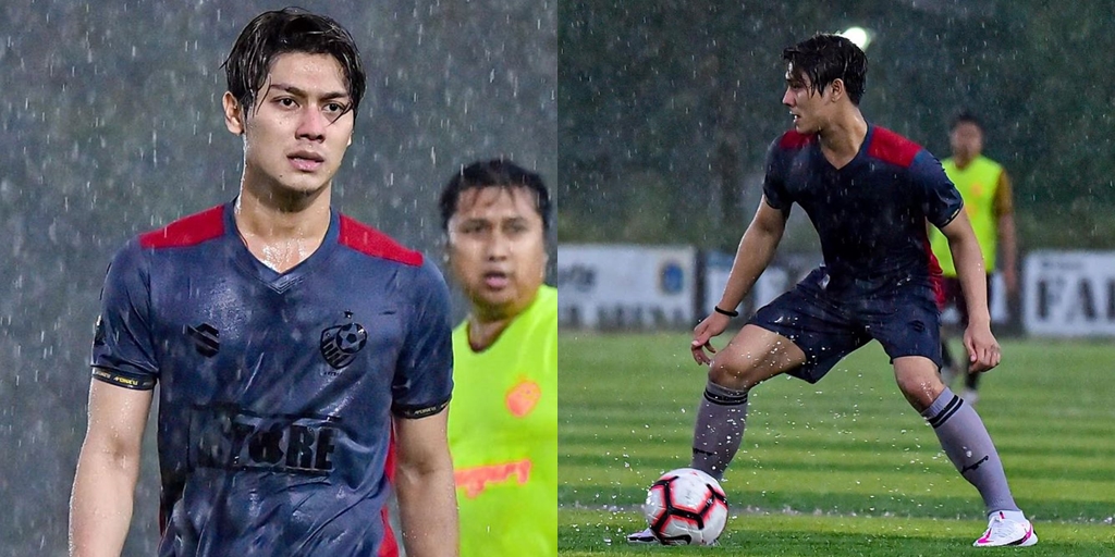 8 Portraits of Rizky Billar Playing Ball in the Rain, Giving Handsome Smiles and Showing Athletic Body