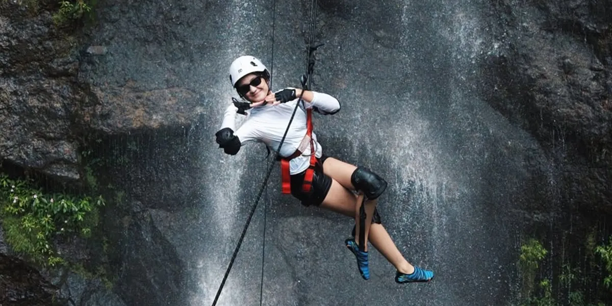 8 Portraits of Salshabilla Adriani Playing at a 75-Meter Waterfall, Ibrahim Risyad Also Amazed