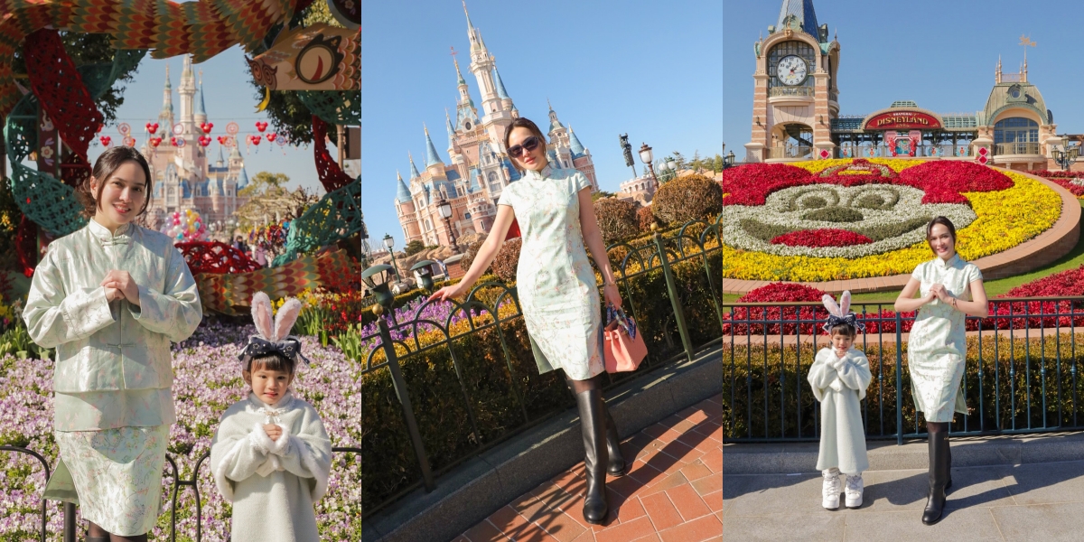 8 Photos of Shandy Aulia Celebrating Lunar New Year at Disneyland Shanghai, Beautiful in Cheongsam - Coordinating with Claire Herbowo