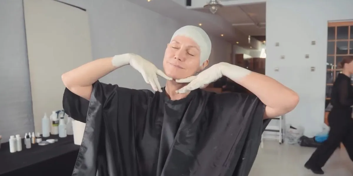8 Photos of Heidi Klum's Transformation into a Living Statue for the Met Gala, Total Commitment!