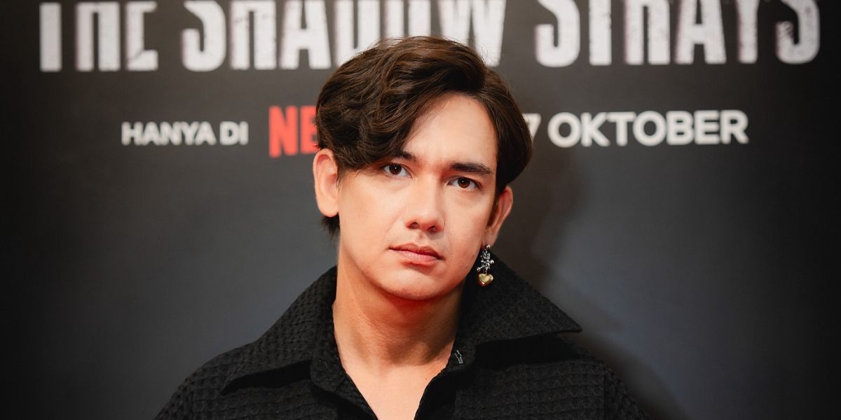 8 Recommendations for Netflix Films Starring Adipati Dolken, Latest is 'THE SHADOW STRAYS'