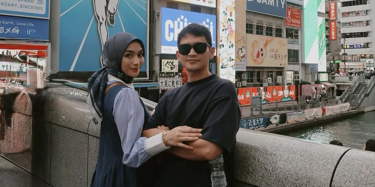 9 Beautiful Photos of Citra Kirana in Osaka, Vacationing with Family