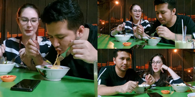 9 Simple Date Portraits of Arumi Bachsin and Emil Dardak, Casually Eating Instant Noodles at a Stall