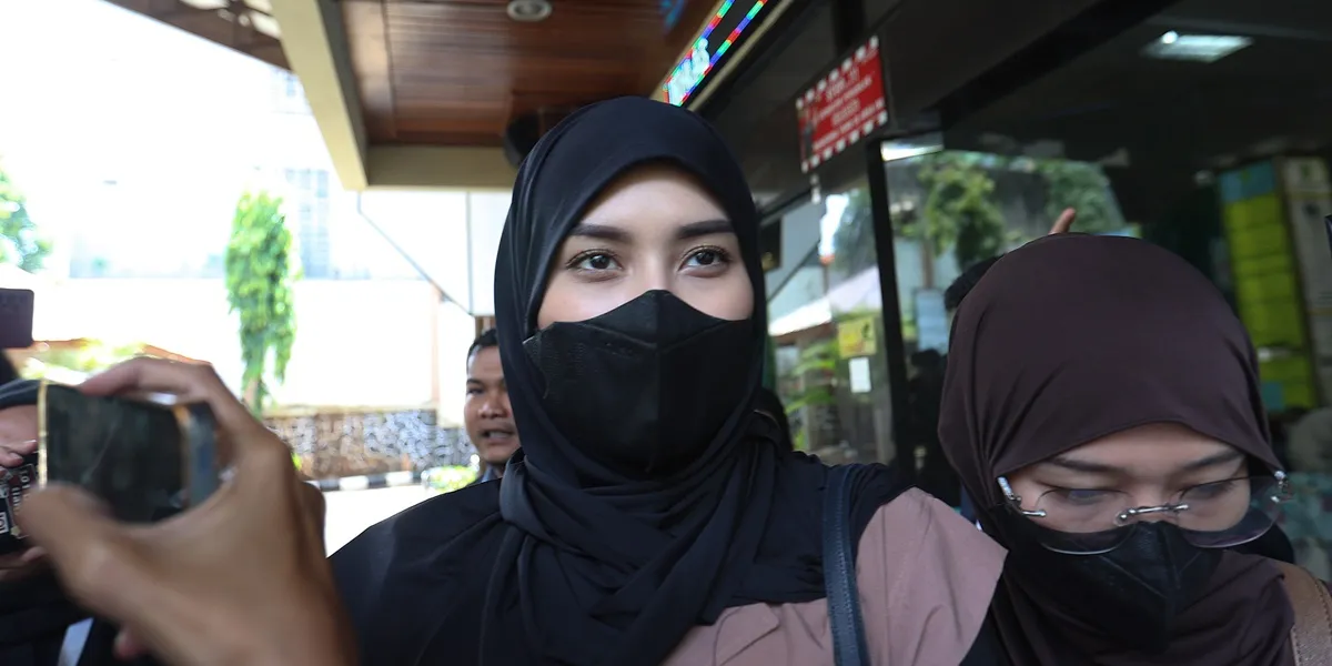 Adly Fairuz and Angbeen Rishi Have Apparently Separated, Now Agree to Divorce