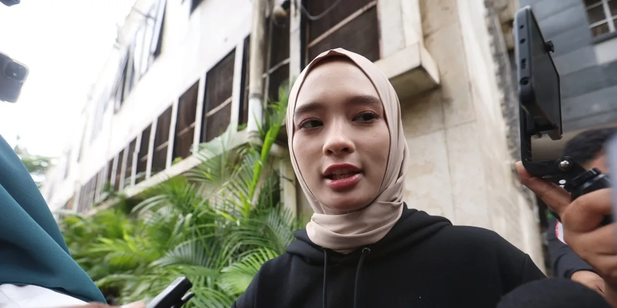 Reason Why Inara Rusli's Former Driver Took CCTV Video, Heard Strange Sounds