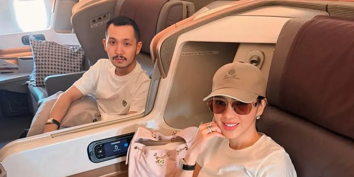 Angel Karamoy Shops for Branded Goods in Singapore, Treated by Gusti Ega 