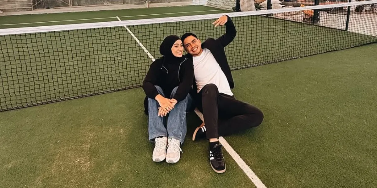 Ayudia Bing Slamet and Ditto Percussion Build a Padel Court