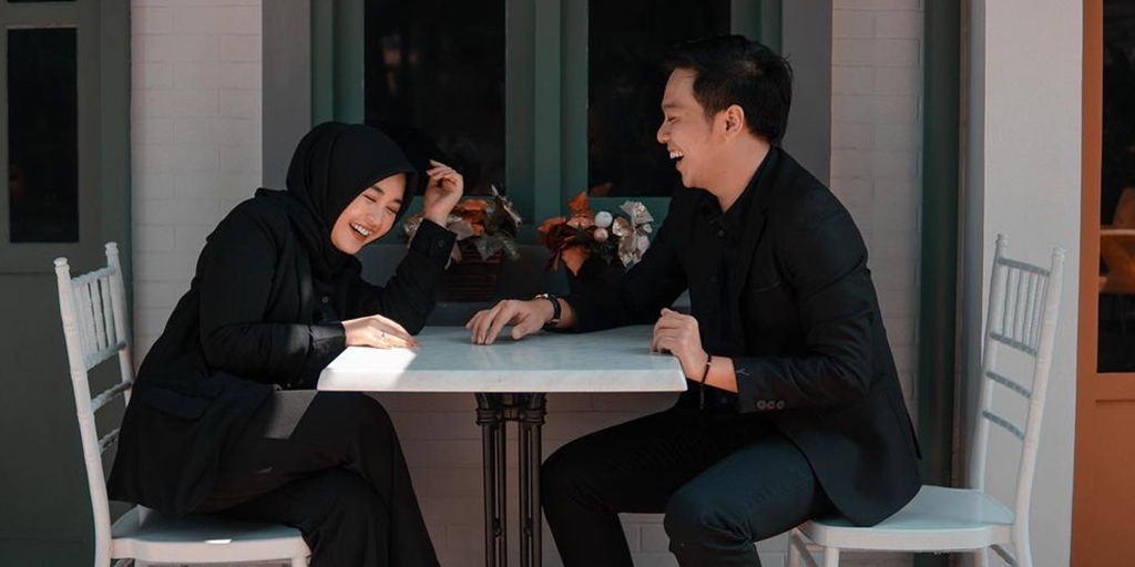 Share Pre-Wedding Photos, Singer Dinda Permata Will Soon Get Married - Her Future Husband is Also a Musician