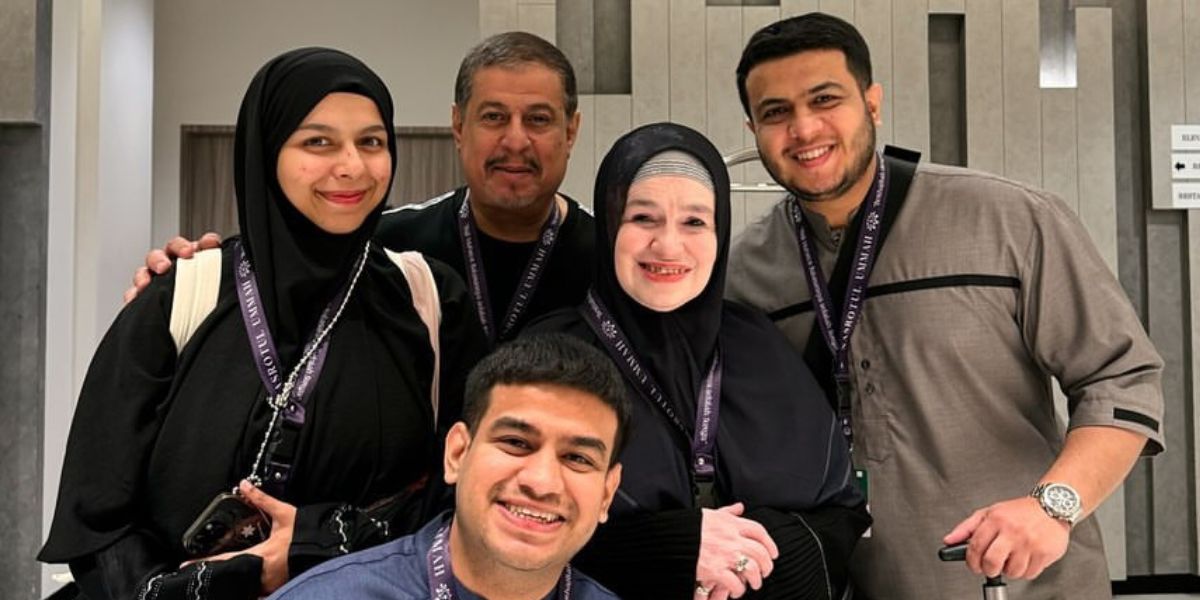 Departing to the Holy Land, Fadil Jaidi Shares Emotional and Joyful Moments with Family