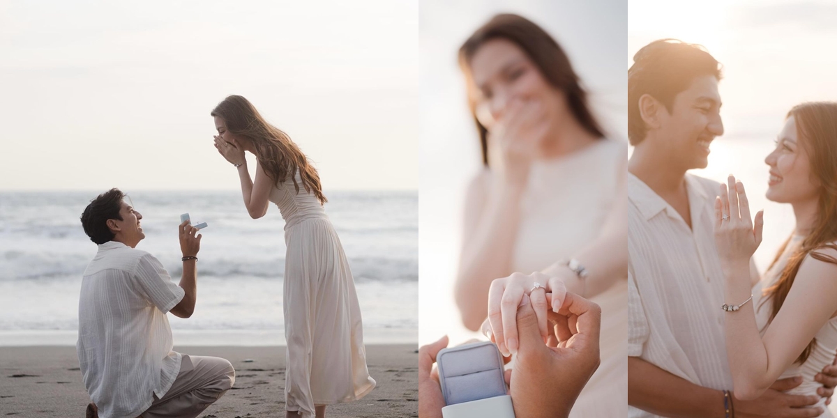 Kneeling at Dusk, 8 Photos of Harris Vriza Proposing to Haviza Anjani by the Beach - Absolutely Romantic!