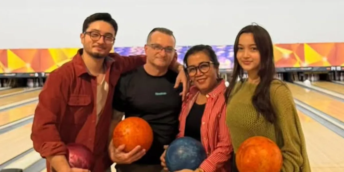Bowling Becomes Bryan Domani's Way to Spend Quality Time with Family 