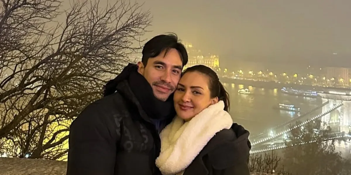 Darius Sinathraya-Donna Agnesia Celebrate Their 19th Wedding Anniversary