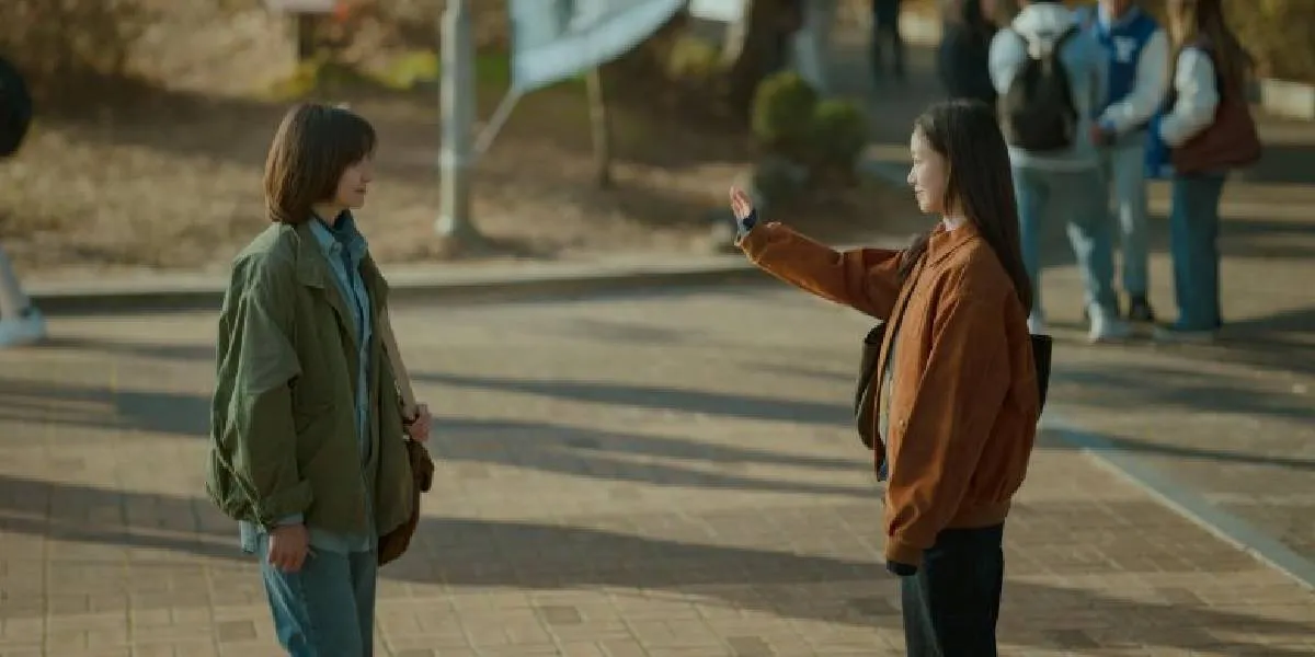 Korean Drama About Two People Struggling in Their Own Paths, Full of Twists