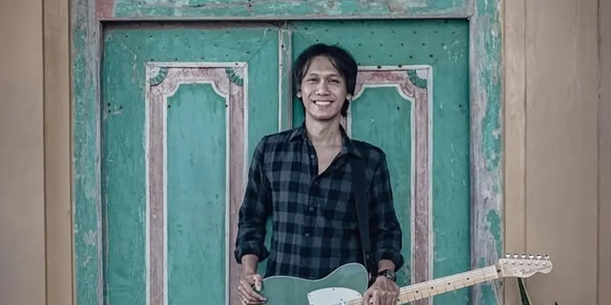 Four Favorite Indonesian Guitarists of Eross Candra