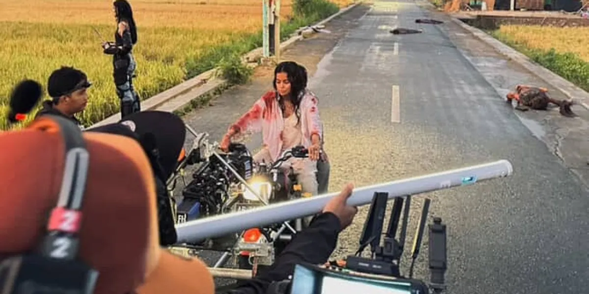 Eva Celia Shares BTS Photos as Karina in the Film 'ABADI NAN JAYA'