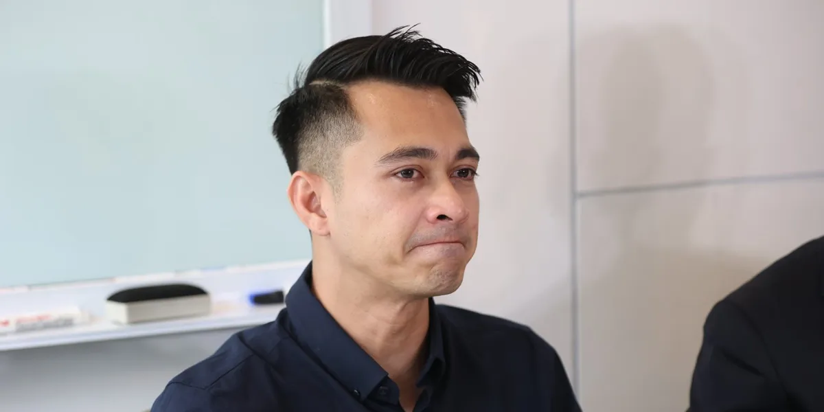 Eza Gionino Pleads on His Knees for His Wife Not to Leave: I Know My Sins Are Great