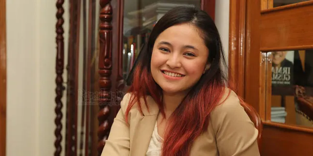 [FOTO] Gaya Rambut Blonde Marshanda, Tetap Cantik Atau... - KapanLagi.com