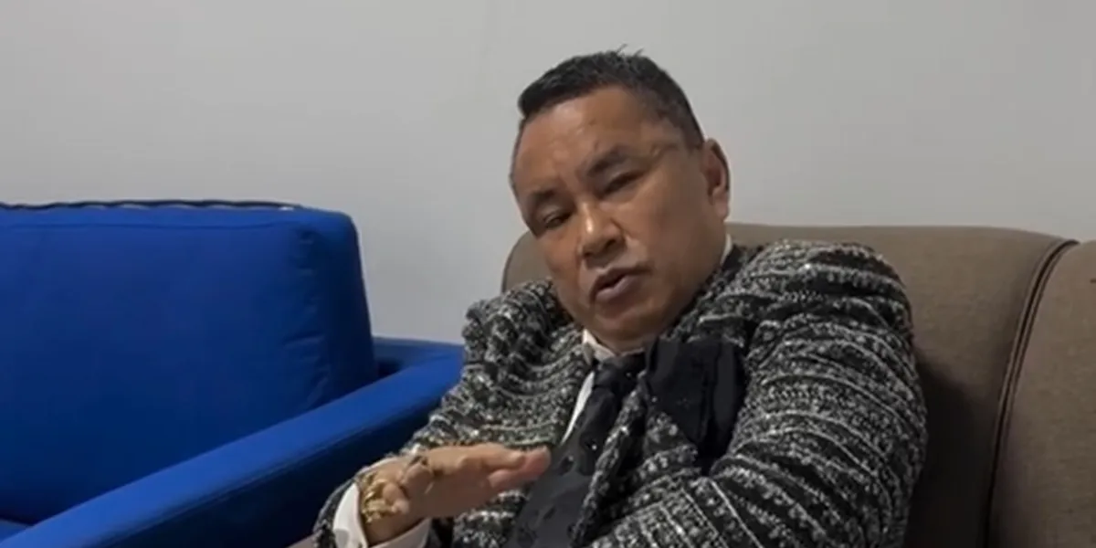 'Tech-Illiterate' and Hates Credit Cards, Hotman Paris Always Carries Tens of Millions in Cash