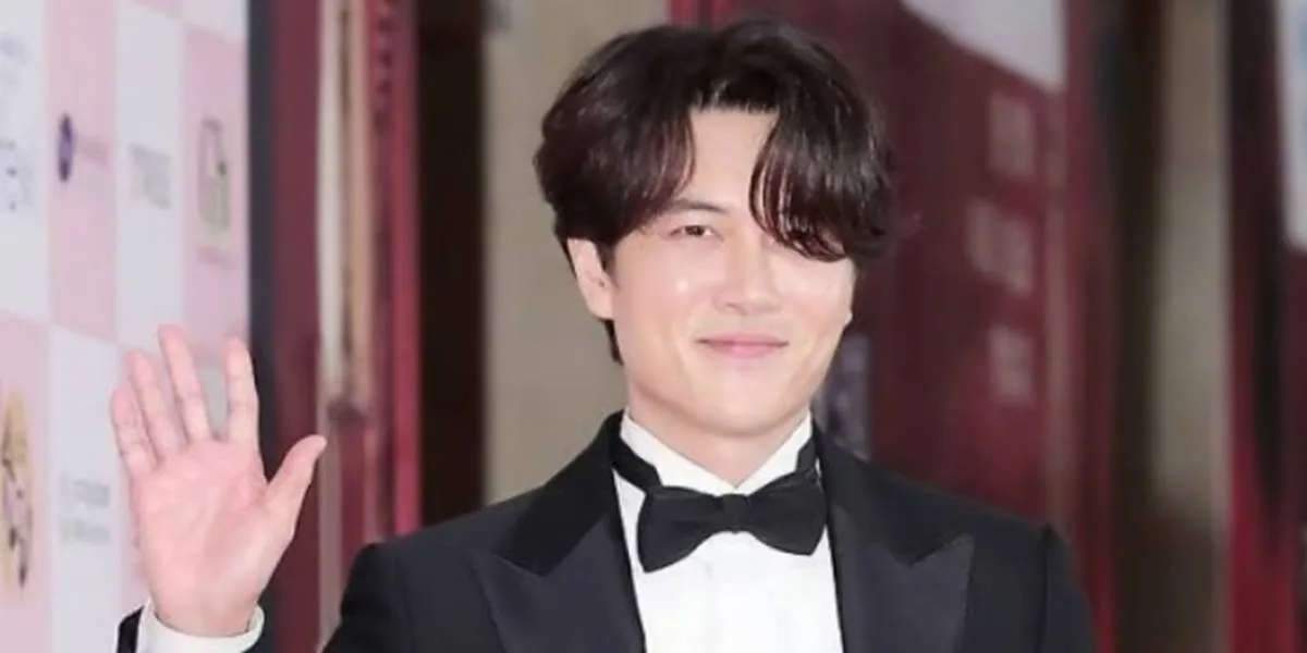 Jae Hee Feels Underestimated as a Drama Actor, Now Works in a Restaurant and Does Live TikTok