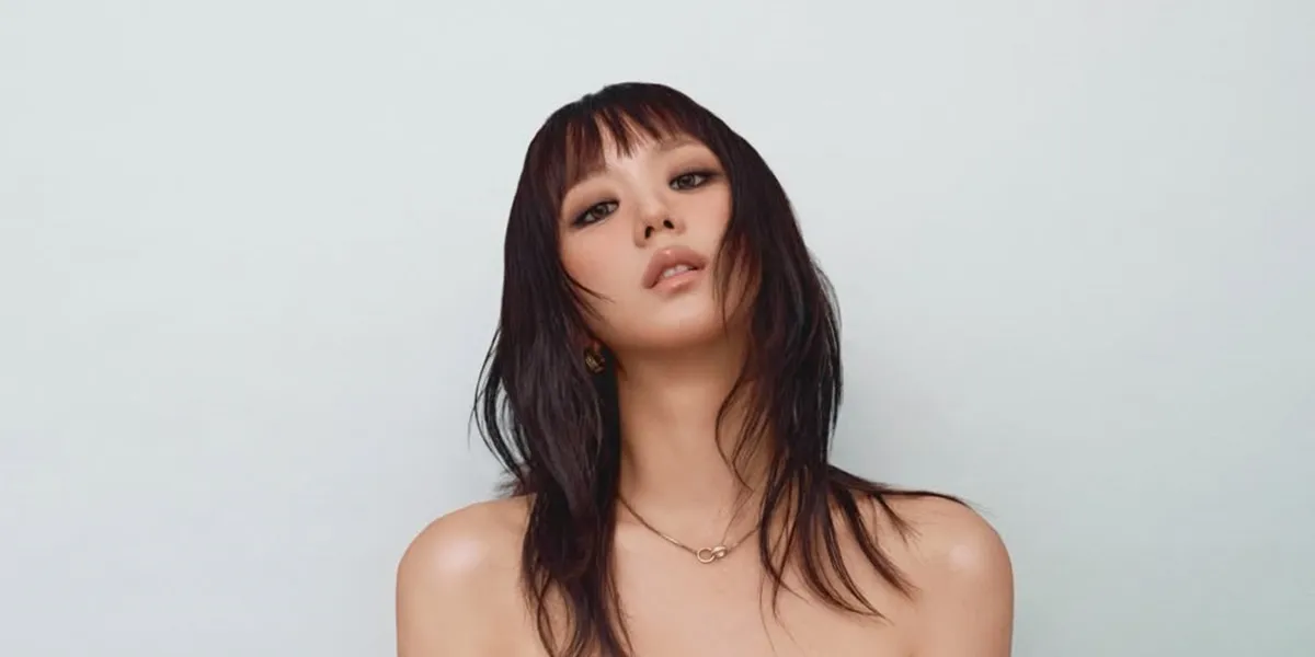 Jisoo BLACKPINK Amazes with Smokey Eye Makeup, Appears Elegant and Timeless