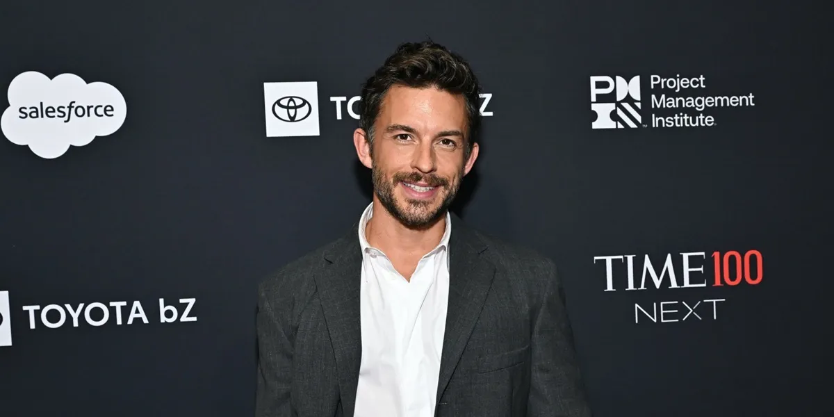 Jonathan Bailey Crowned Sexiest Man Alive 2025 by People