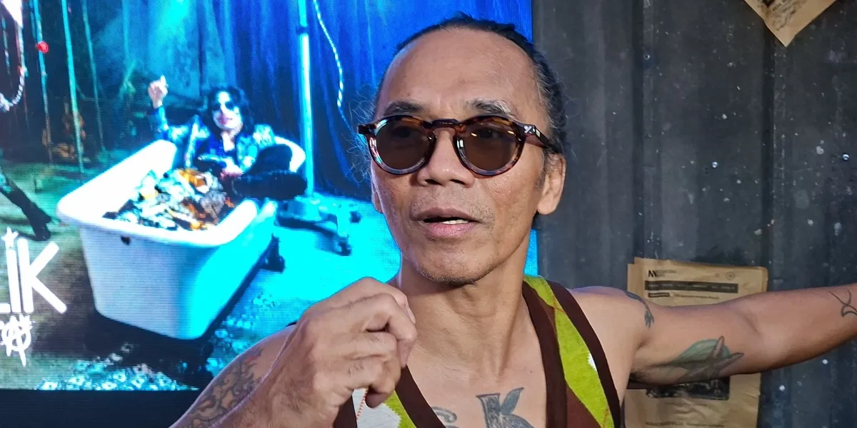 Kaka Slank Likes to Wear 'Thrifting' Clothes, Still Rock n' Roll