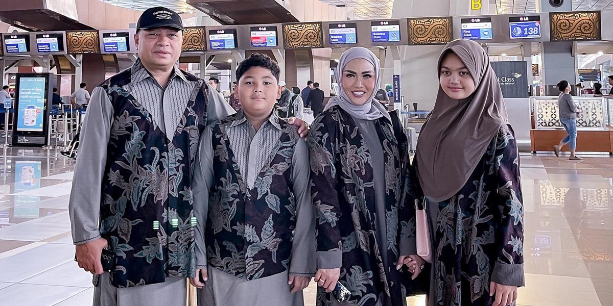 Amora's Beauty Makes People Focus, 8 Photos of Krisdayanti Departing for Umrah with Raul Lemos and Family